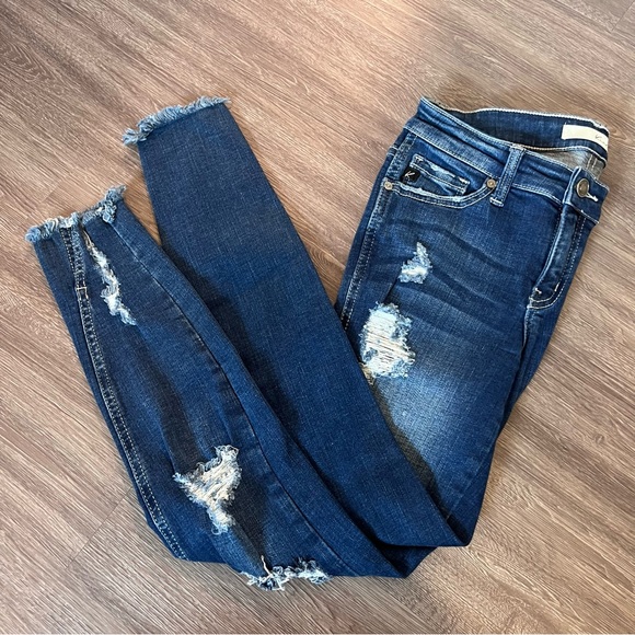 KanCan Jeans, Size 3 / 25 waist, distressed medium wash, ankle twist detail - Picture 5 of 8